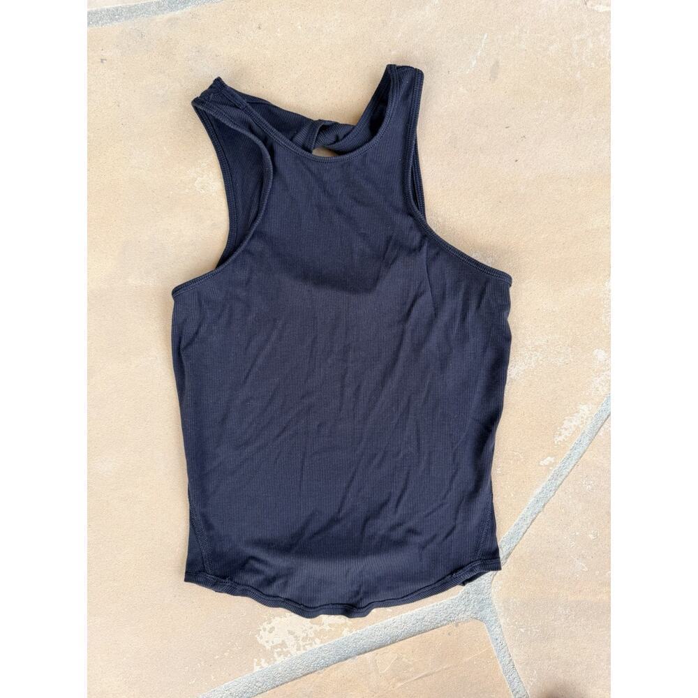 Lululemon Tank Top Womens Black Ribbed High Neck Cropped Twist Back XS 0 CL
